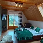 Bylinkowa Jacuzzi & Sauna 샬레 *