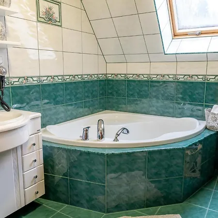 Bylinkowa Jacuzzi & Sauna