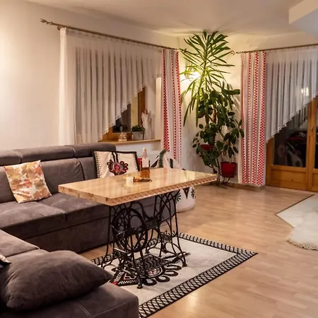 Bylinkowa Jacuzzi & Sauna Alpesi faház Poronin